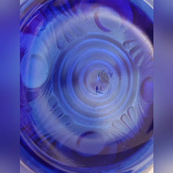 L E Smith cobalt blue iridescent carnival glass basket - Picture 9 of 10